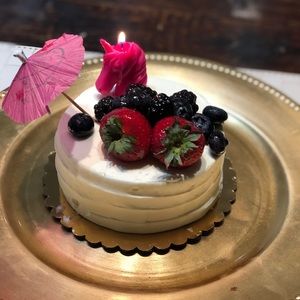 Meet your Posher, Imelda